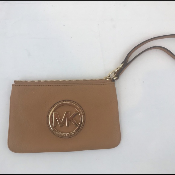 Michael kors wristlet perfect condition - Picture 2 of 3